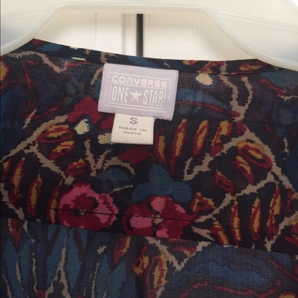 Nice floral long sleeve blouse - Picture 2 of 2